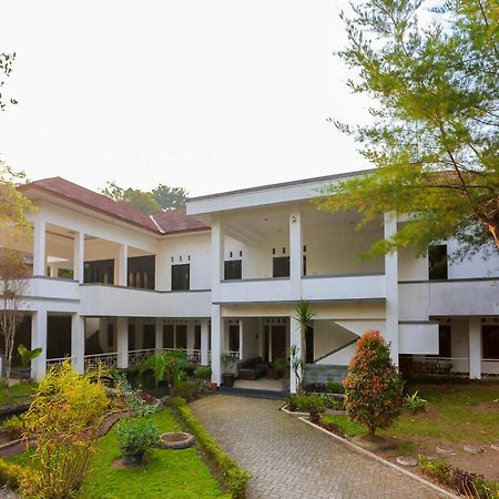 Hotel O Puncak Bogor Near Taman Safari Exteriör bild
